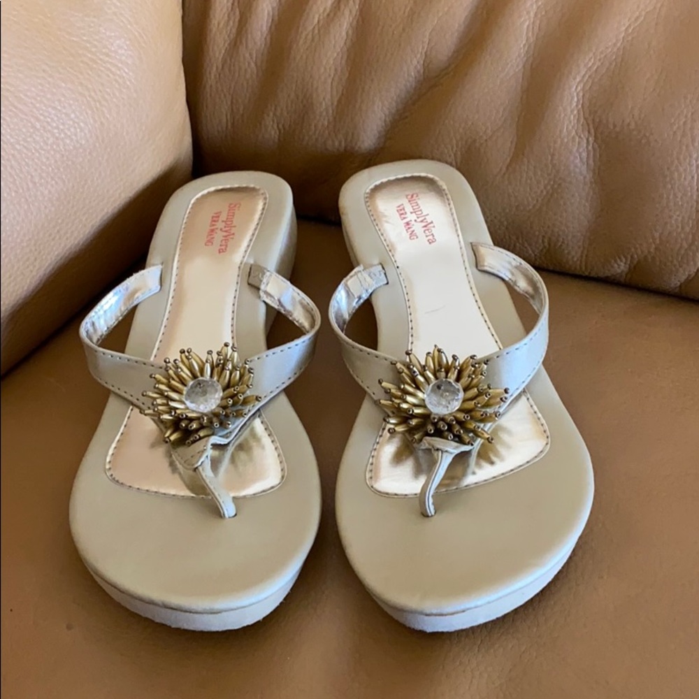 Simply Vera Vera Wang Flip Flops